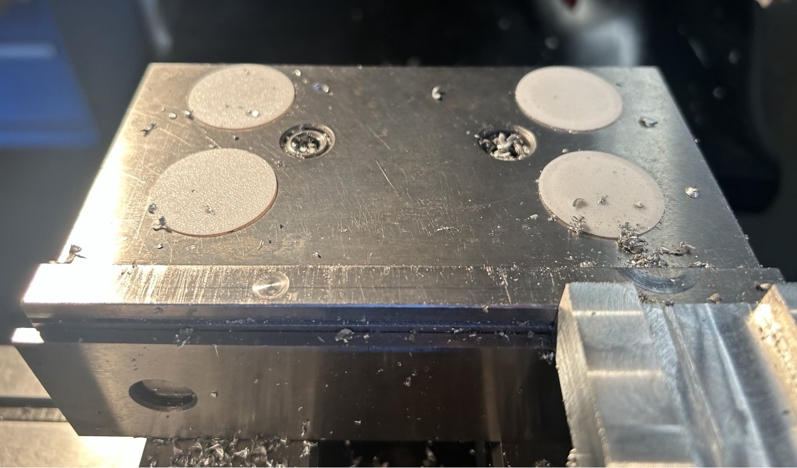 The first vise cap design.